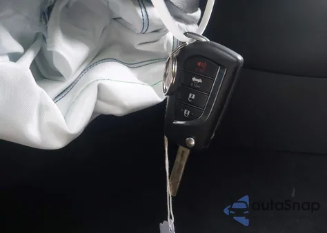 2021 Toyota Corolla Le z USA, uszkodzony, nr VIN 5YFEPMAE0MP234671